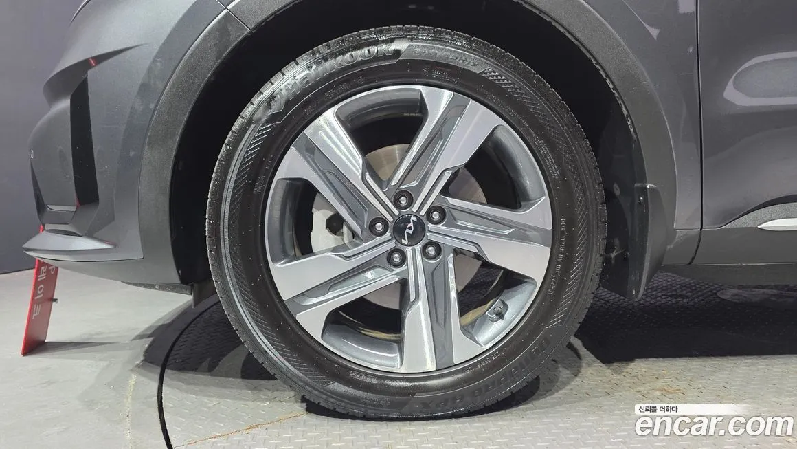 Kia Sorento — фото 5