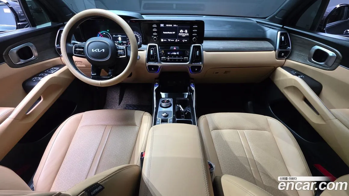 Kia Sorento — фото 7