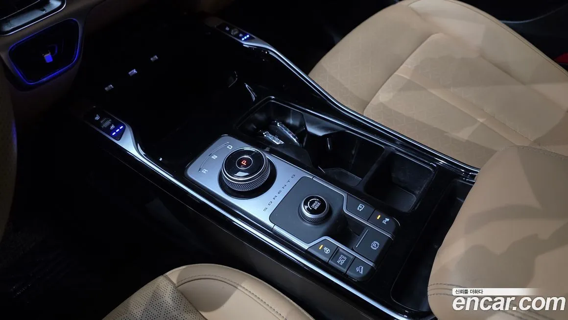Kia Sorento — фото 9
