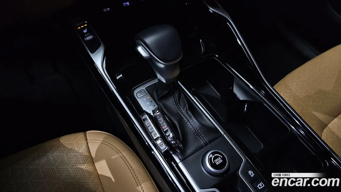 Kia Sorento — фото 9