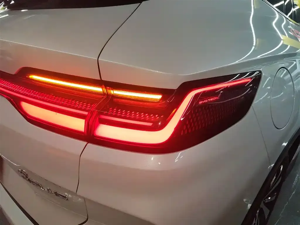 BYD PLUS New Energy — фото 8