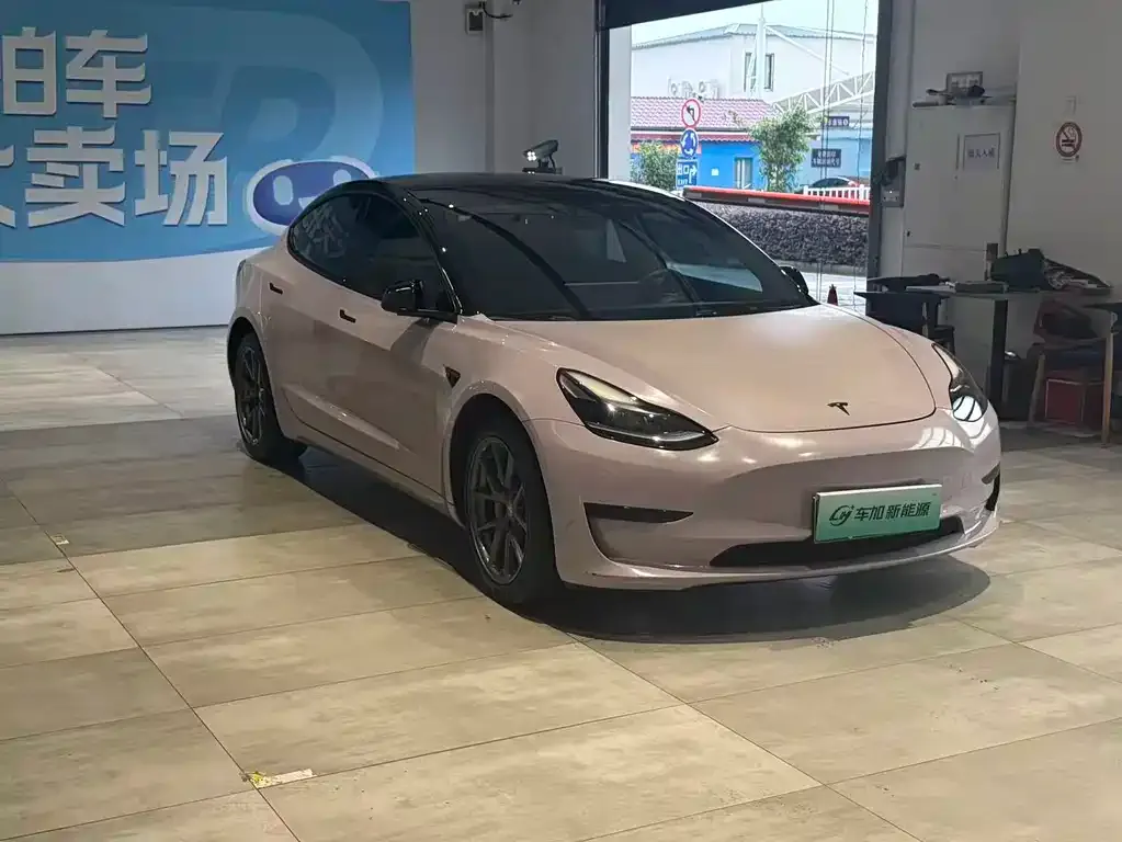 Tesla Model 3 — фото 3