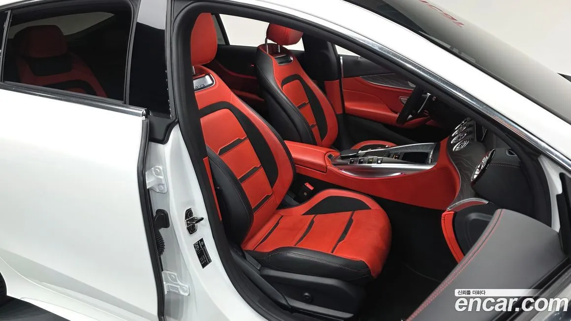 Mercedes-Benz AMG GT — фото 10