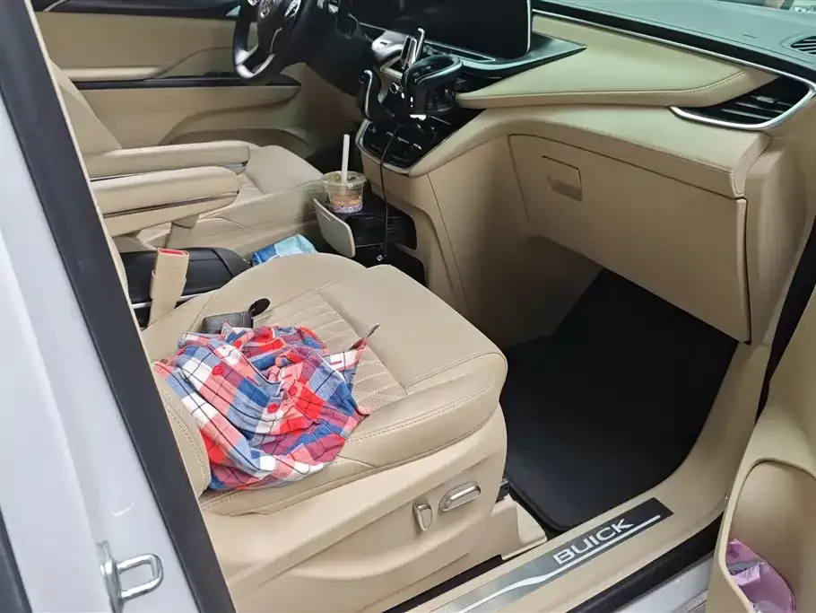 Buick GL8 2022 из CN, фото 8