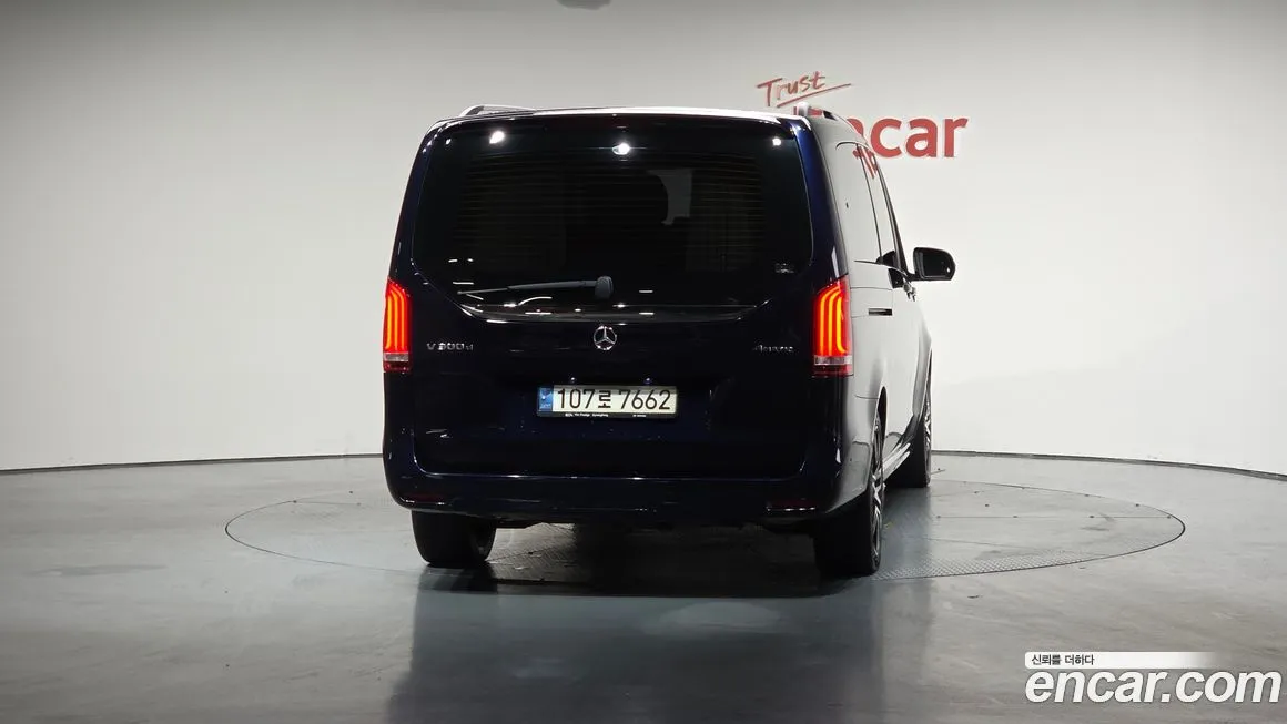 Mercedes-Benz V-Class 2022 из KR, фото 4