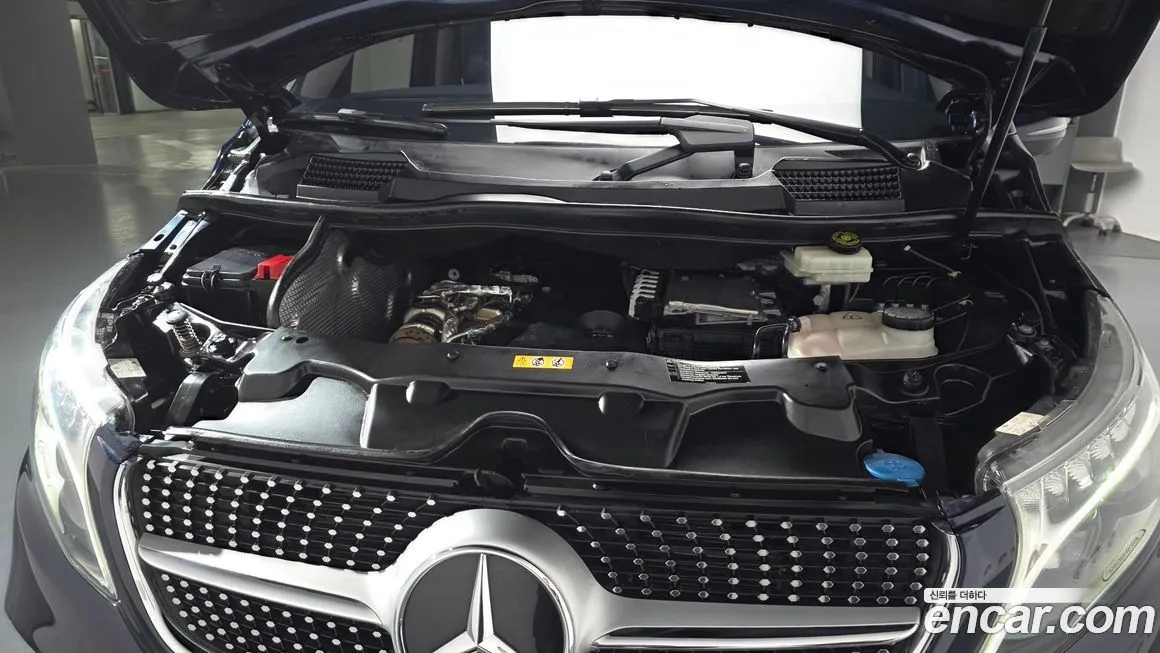 Mercedes-Benz V-Class 2022 из KR, фото 6