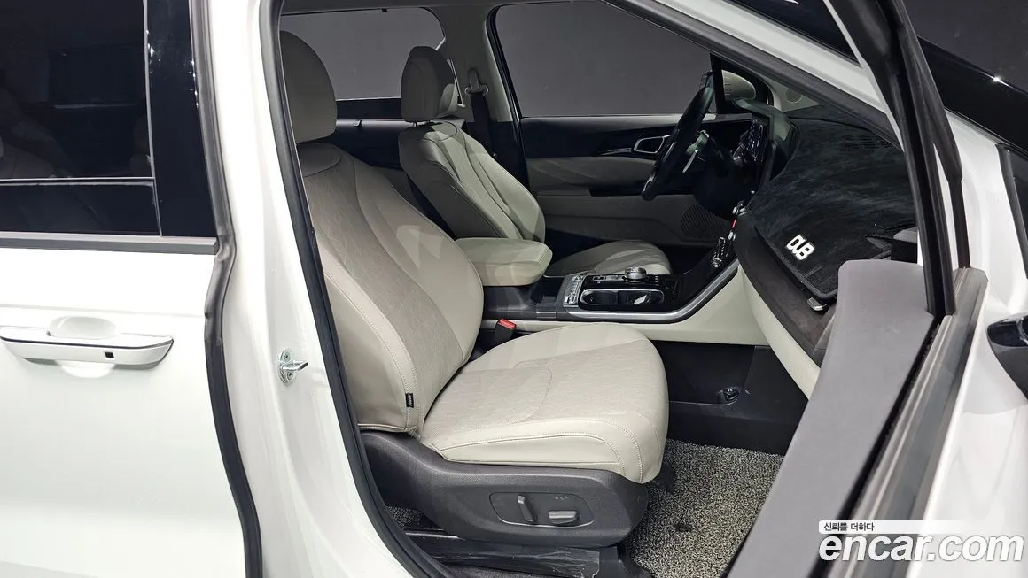 Kia Carnival — фото 10