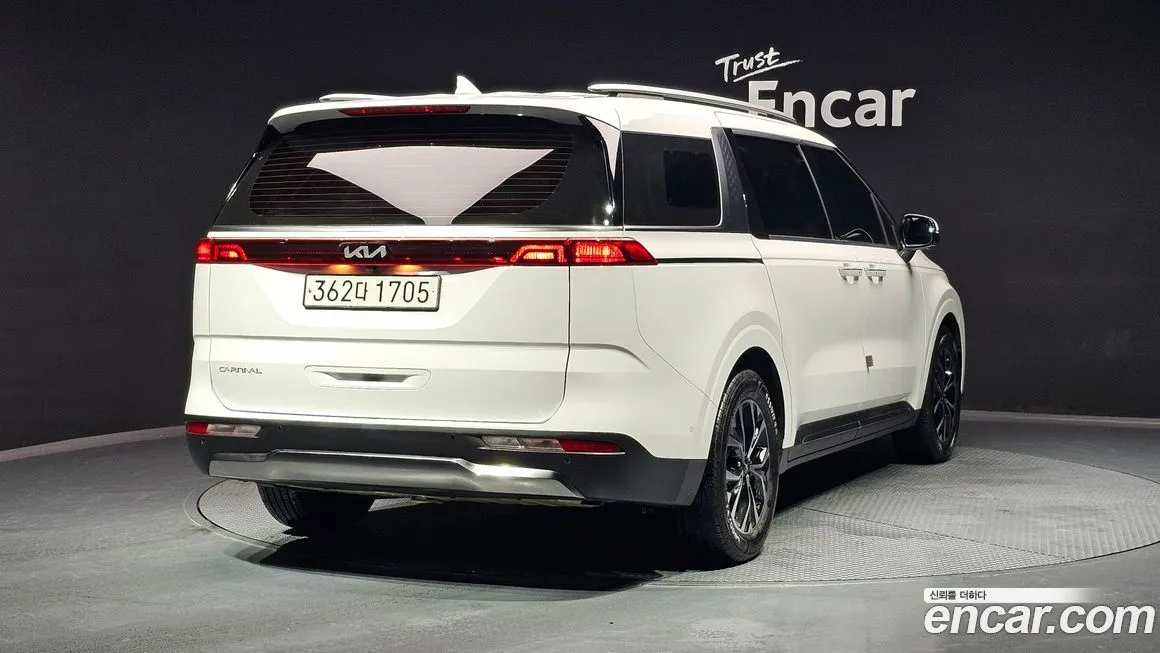 Kia Carnival — фото 2