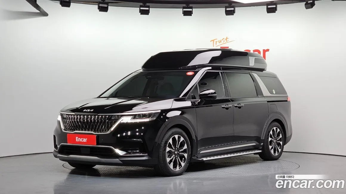 Kia Carnival — фото 1