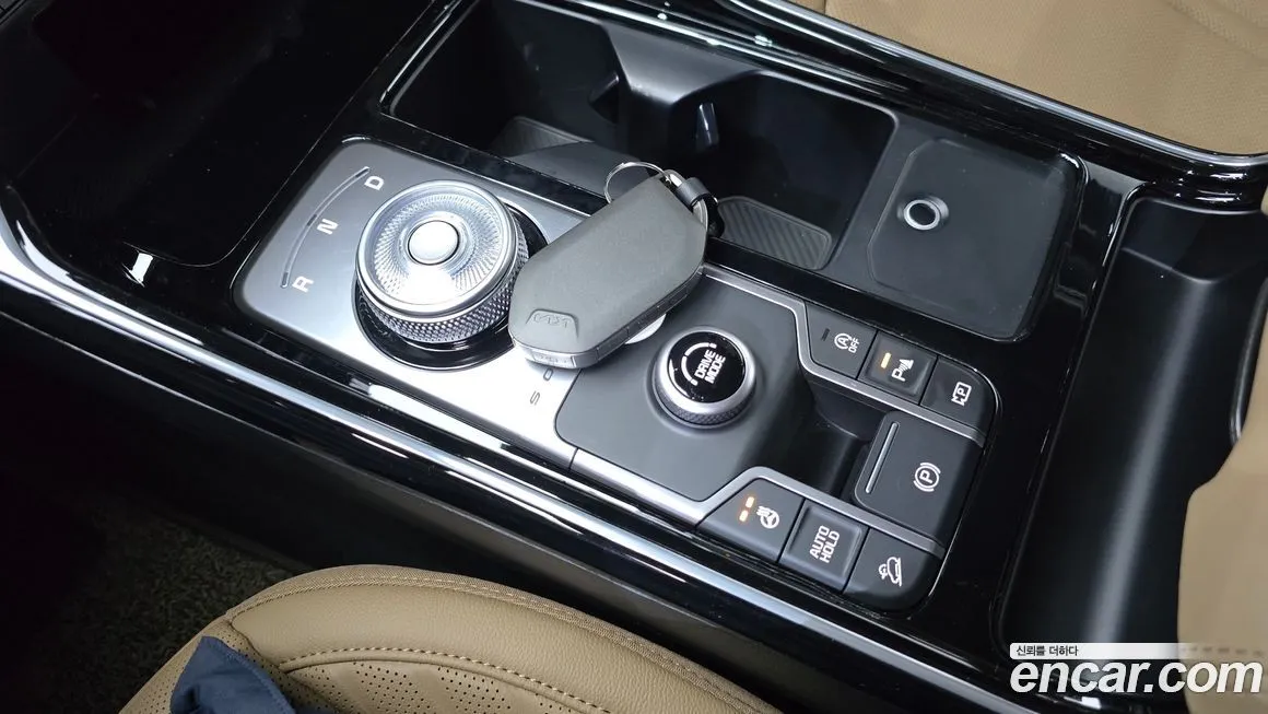 Kia Sorento — фото 9