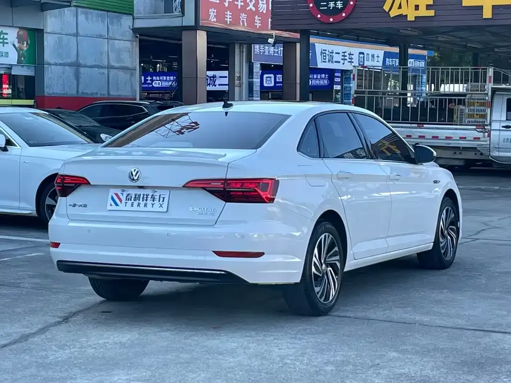 Volkswagen Sagitar 2022 из CN, фото 4