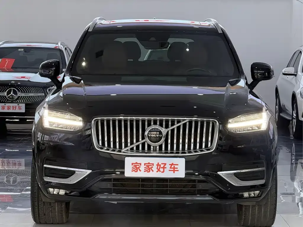 Volvo XC90 — фото 2