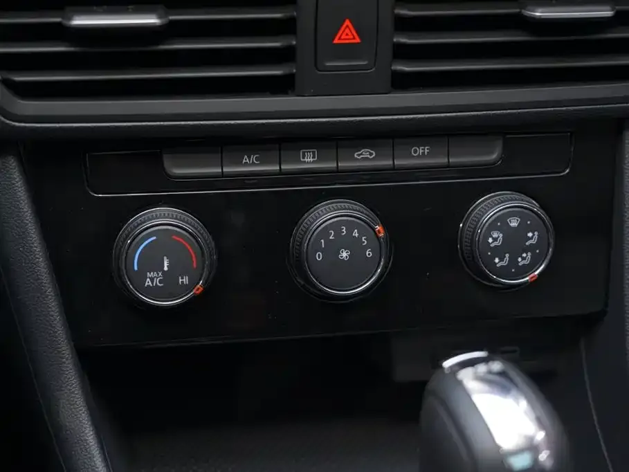 Volkswagen Bora 2025 из CN, фото 8