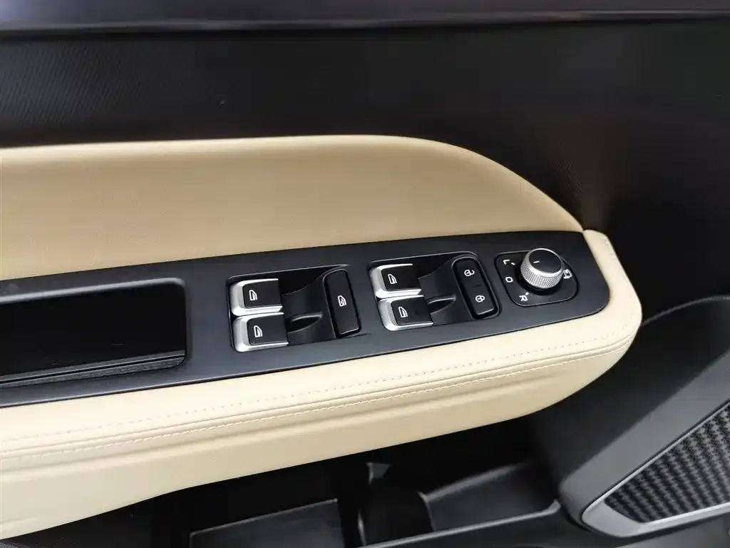 Geely Icon — фото 9