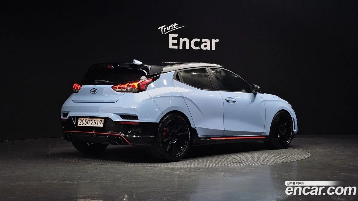 Hyundai Veloster — фото 2
