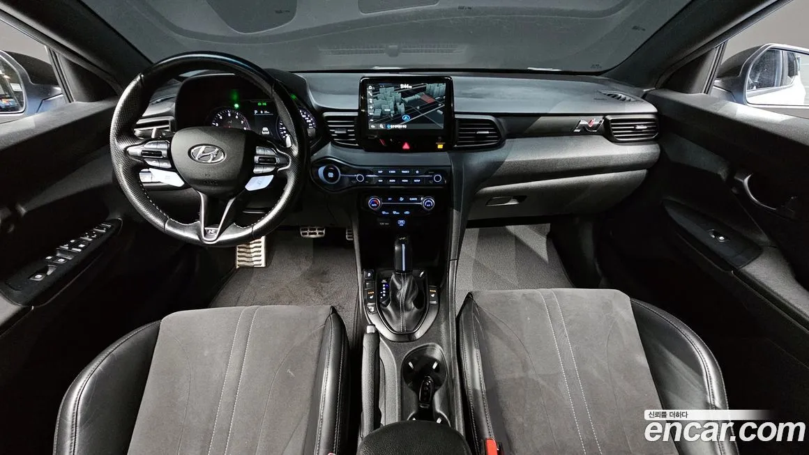 Hyundai Veloster — фото 7