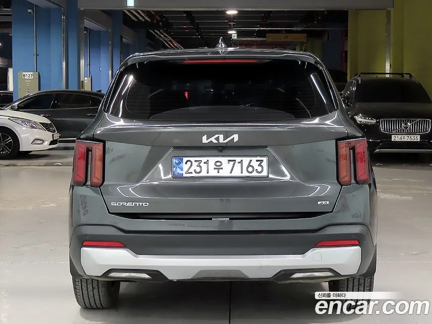Kia Sorento — фото 3