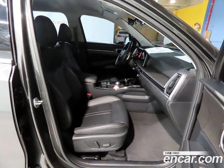 Kia Sorento — фото 9