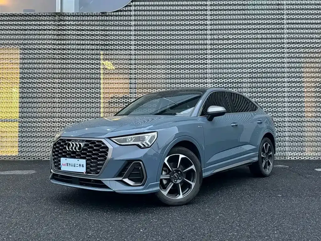 Audi Q3 Sportback 2023 из CN, фото 1