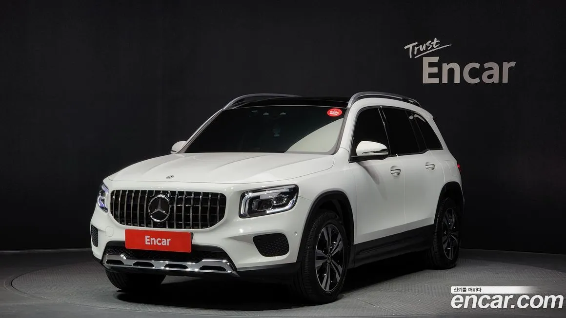 Mercedes-Benz GLB-Class — фото 1