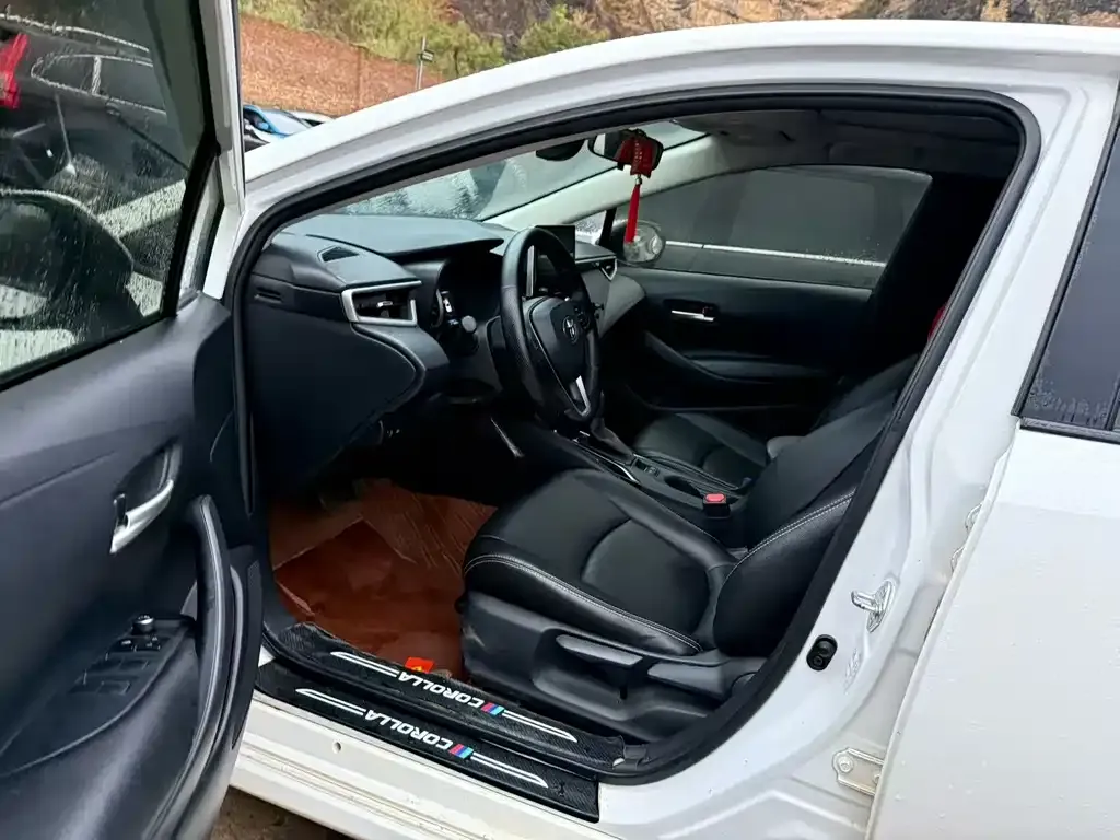 Toyota Corolla 2023 из CN, фото 4