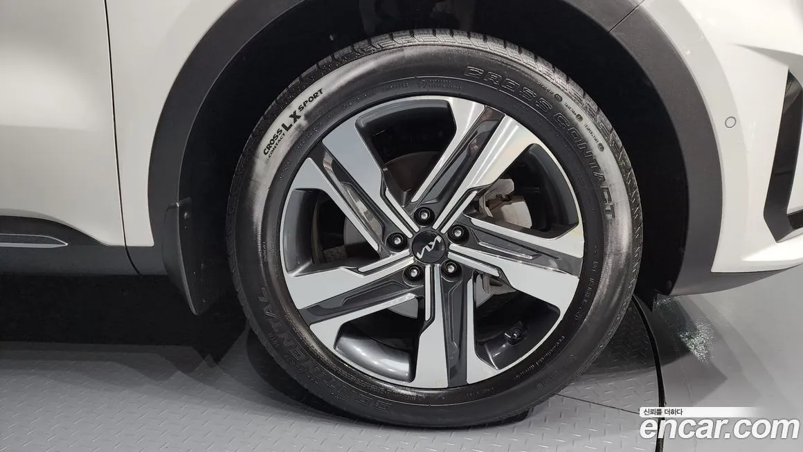 Kia Sorento — фото 5