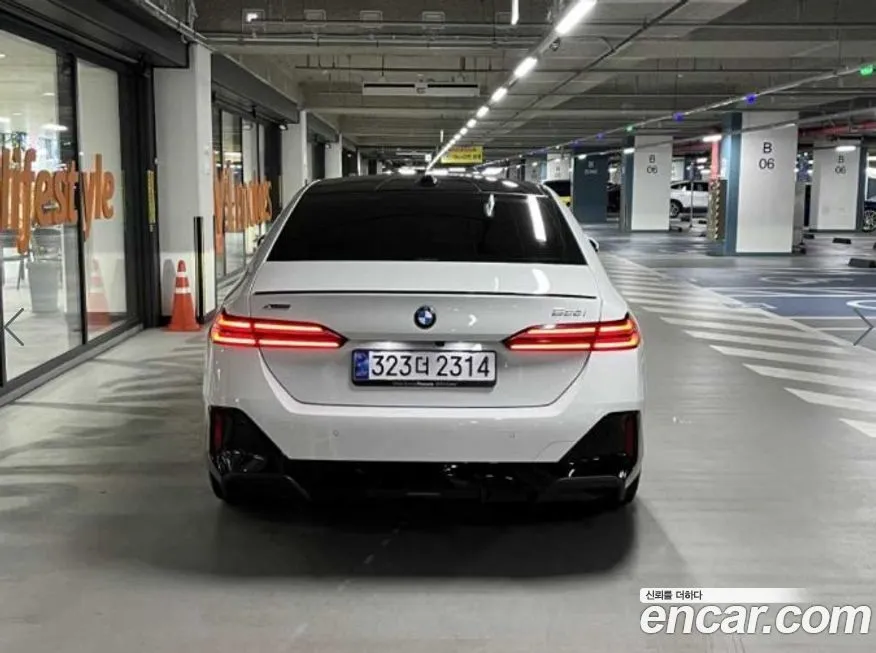 BMW 5-Series 2025 из KR, фото 5