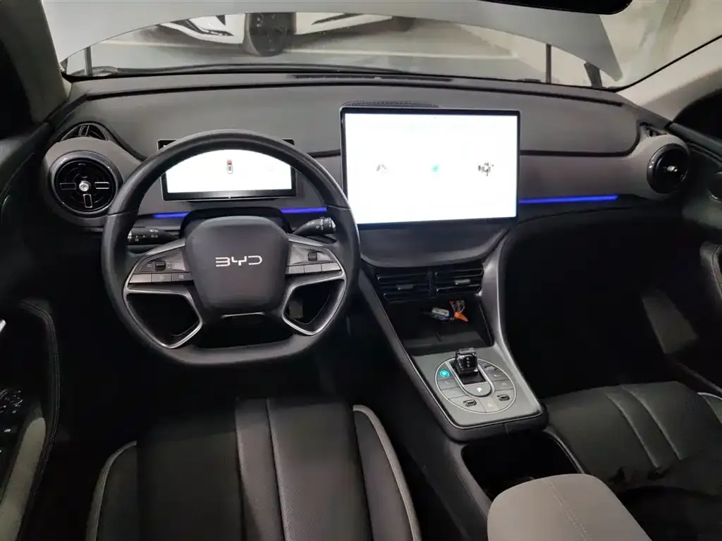 BYD Seal 05 DM-i — фото 10