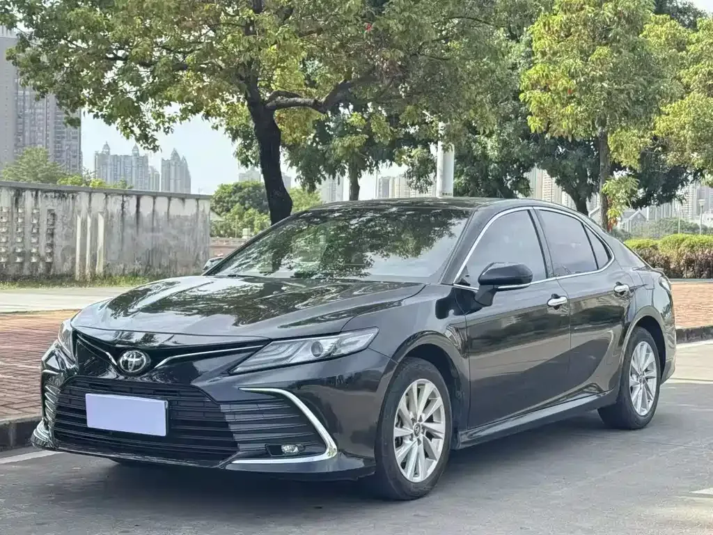 Toyota Camry 2023 из CN, фото 1