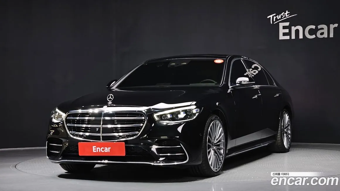 Mercedes-Benz S-Class — фото 1
