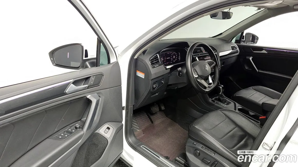 Volkswagen Tiguan 2021 из KR, фото 10