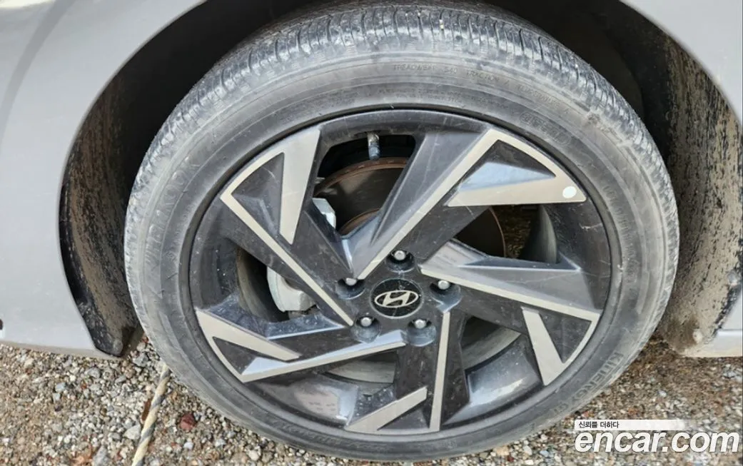Hyundai AVANTE — фото 5