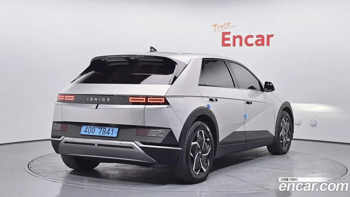 Hyundai Ioniq5 — фото 2