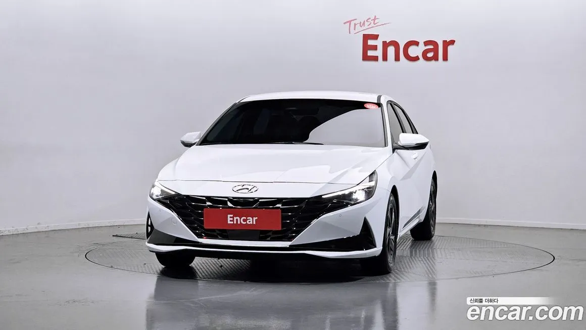 Hyundai AVANTE — фото 3