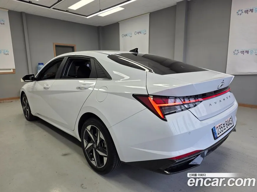Hyundai AVANTE — фото 2