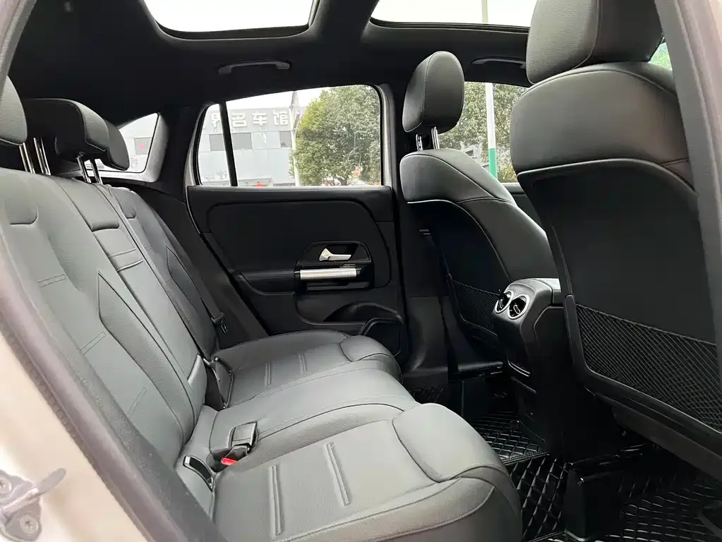 Mercedes-Benz GLA 2023 из CN, фото 10