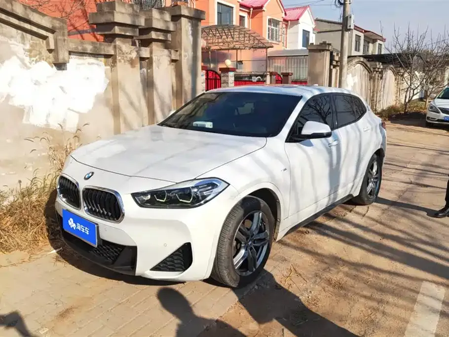 BMW X2 — фото 1