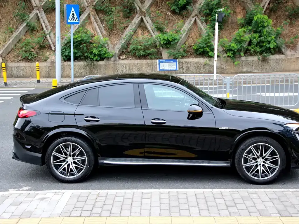 Mercedes-Benz GLC Coupe AMG 2024 из CN, фото 3