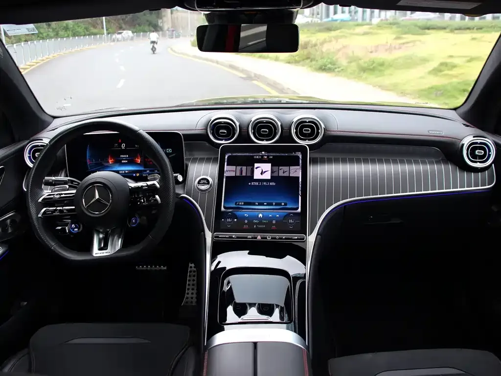 Mercedes-Benz GLC Coupe AMG 2024 из CN, фото 6