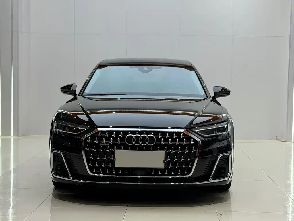 Audi A8 2023 из CN, фото 1