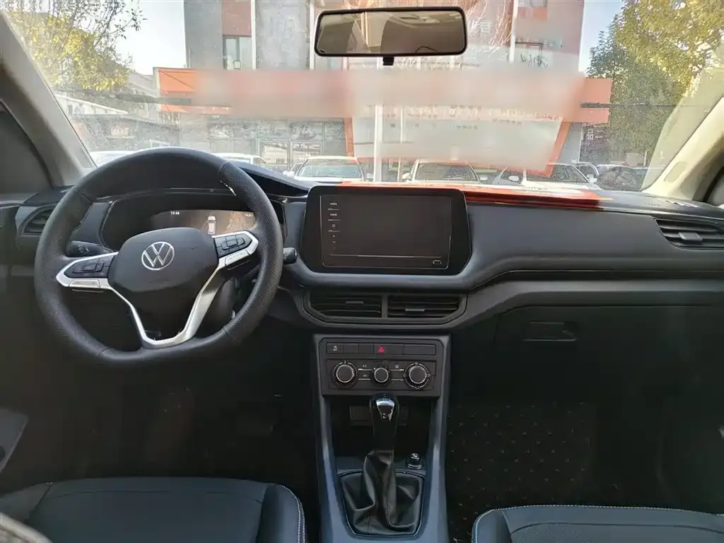 Volkswagen Tharu — фото 3
