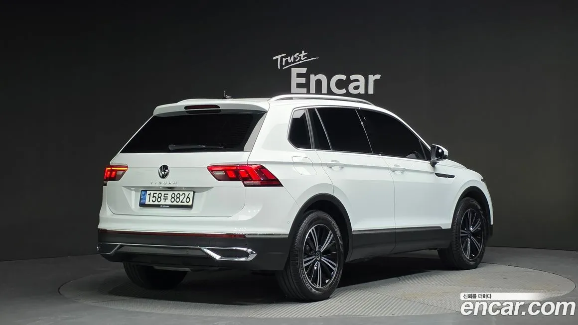 Volkswagen Tiguan — фото 2