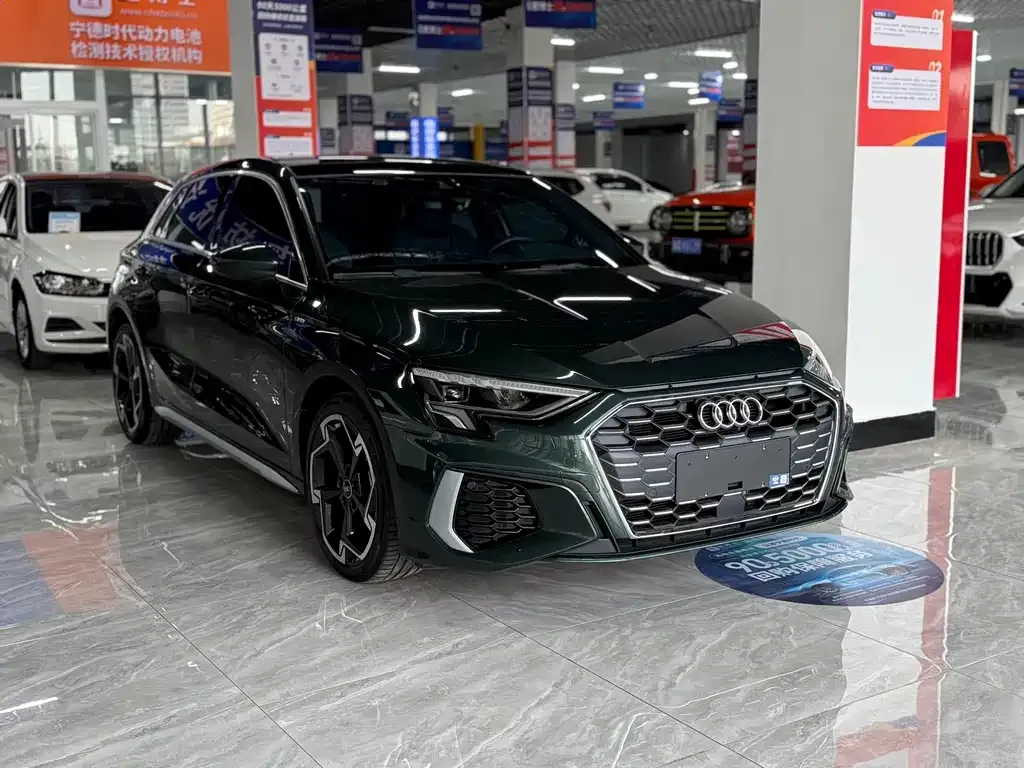 Audi A3 2023 из CN, фото 3