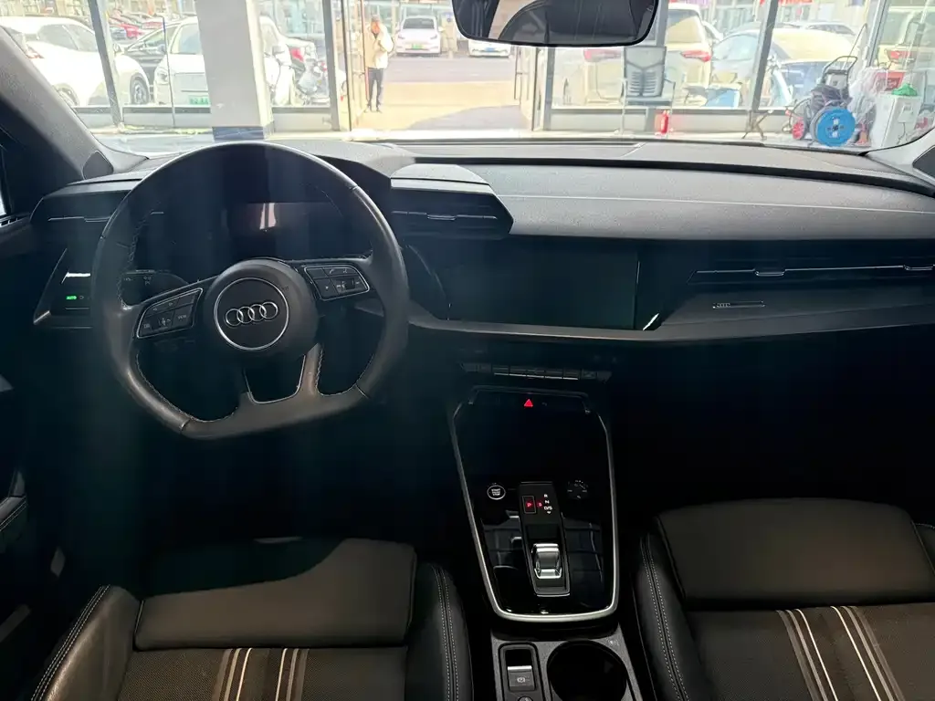 Audi A3 2023 из CN, фото 7