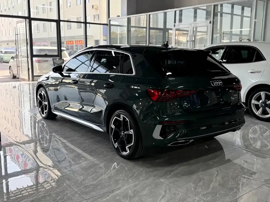 Audi A3 2023 из CN, фото 9