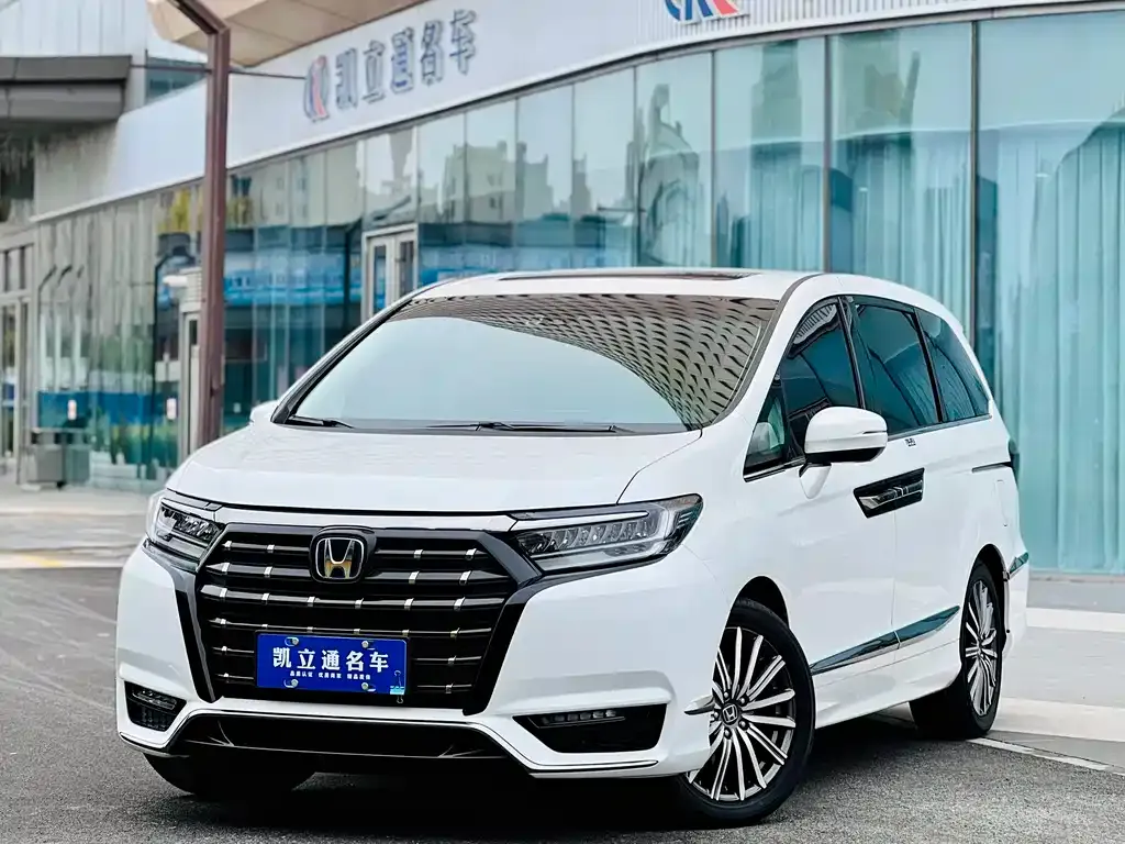 Honda Elysion 2023 из CN, фото 1