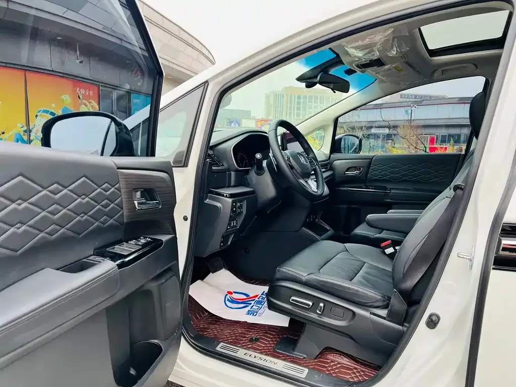 Honda Elysion 2023 из CN, фото 6