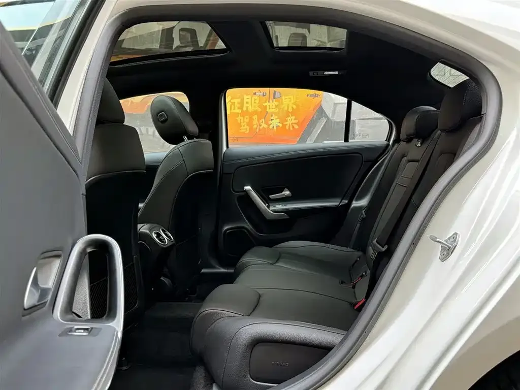 Mercedes-Benz A-Class 2024 из CN, фото 10