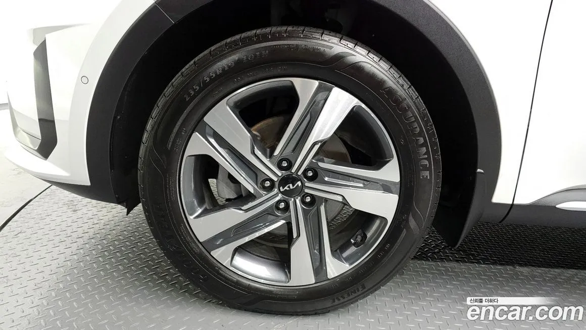 Kia Sorento — фото 5