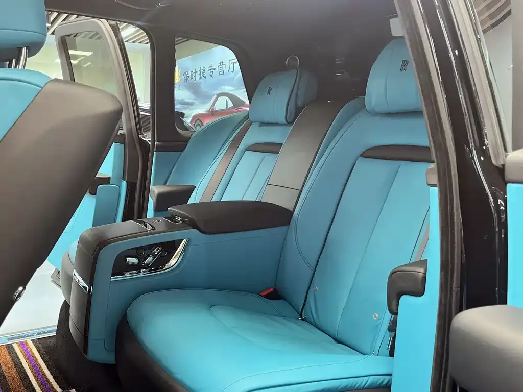 Rolls-Royce Cullinan 2022 из CN, фото 10